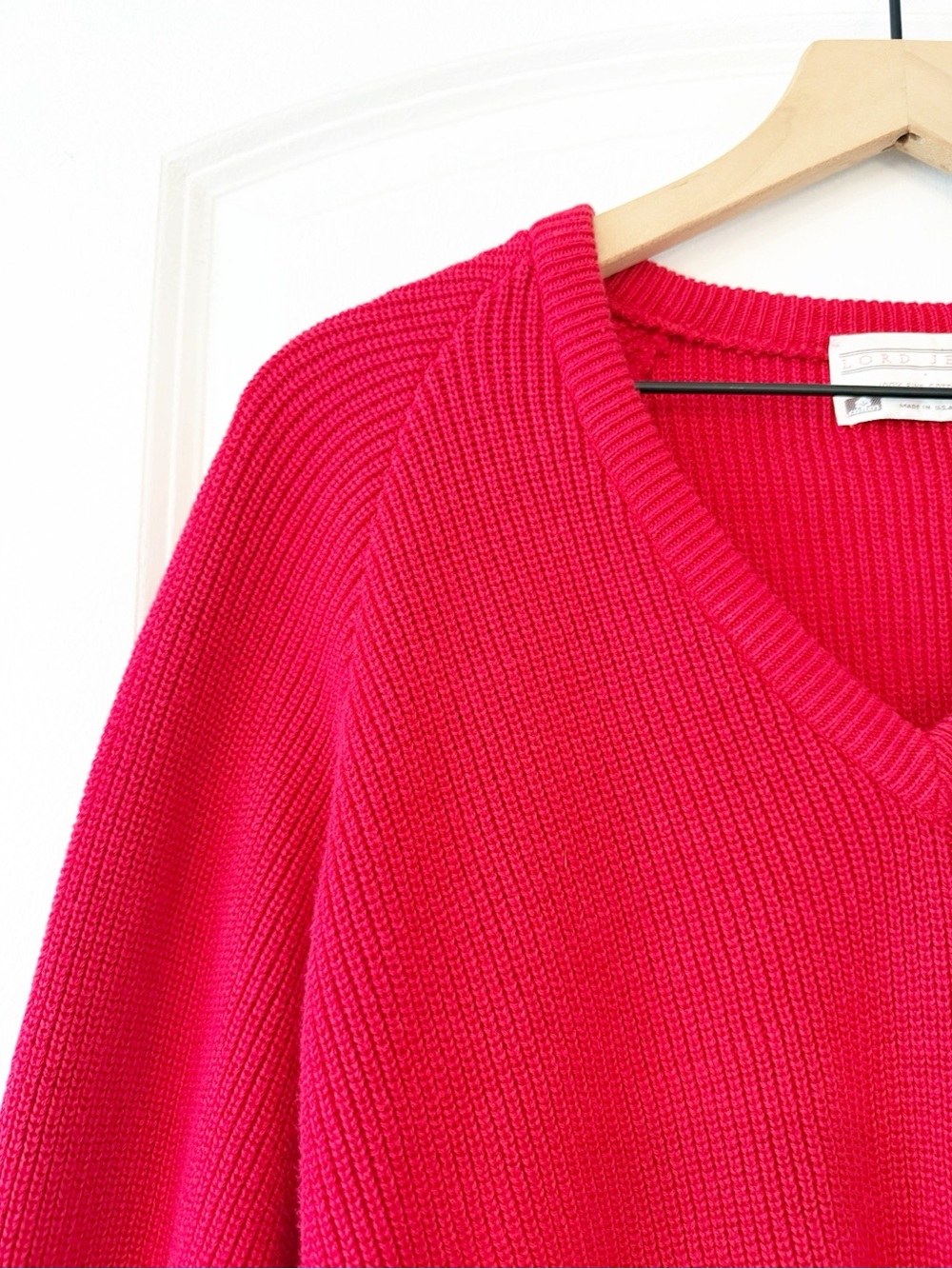 Lord Jeff Vintage 100% Fine Cotton Red Knit V-neck Sweater Medium Made In USA - Picture 2 of 6